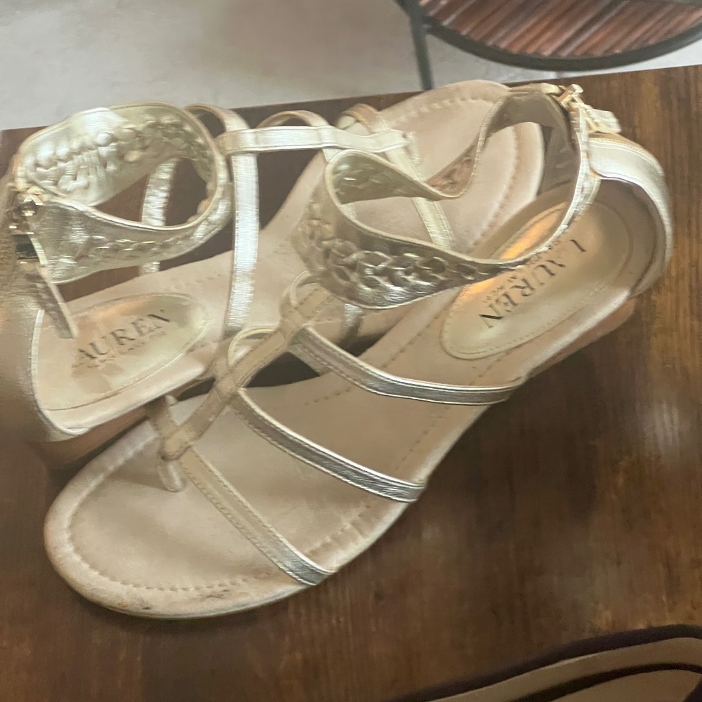 WOMEN'S LAUREN DRESSY WEDGE SANDALS SIZE 8.5 METALLIC LEATHER